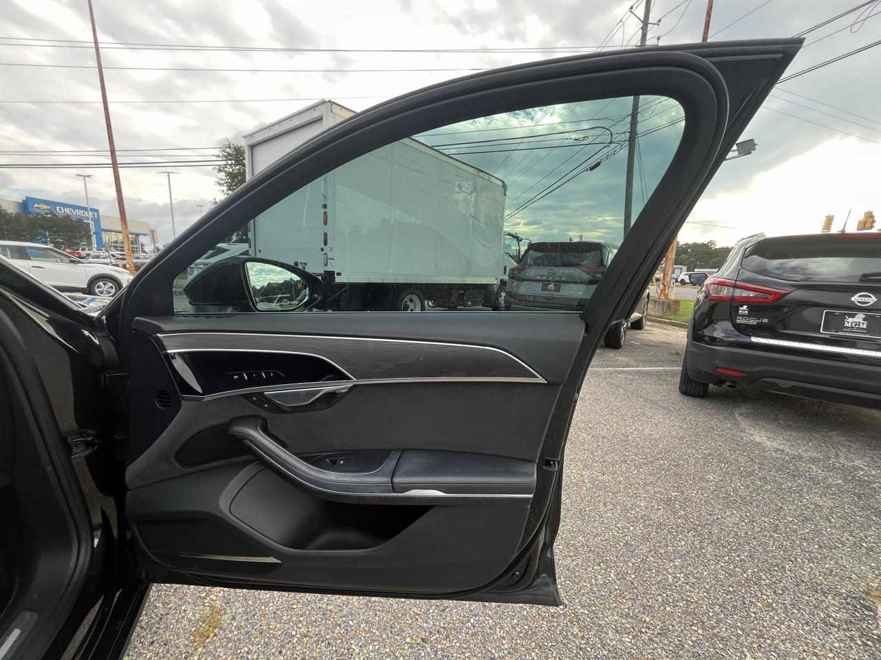 Audi A8 L  2019