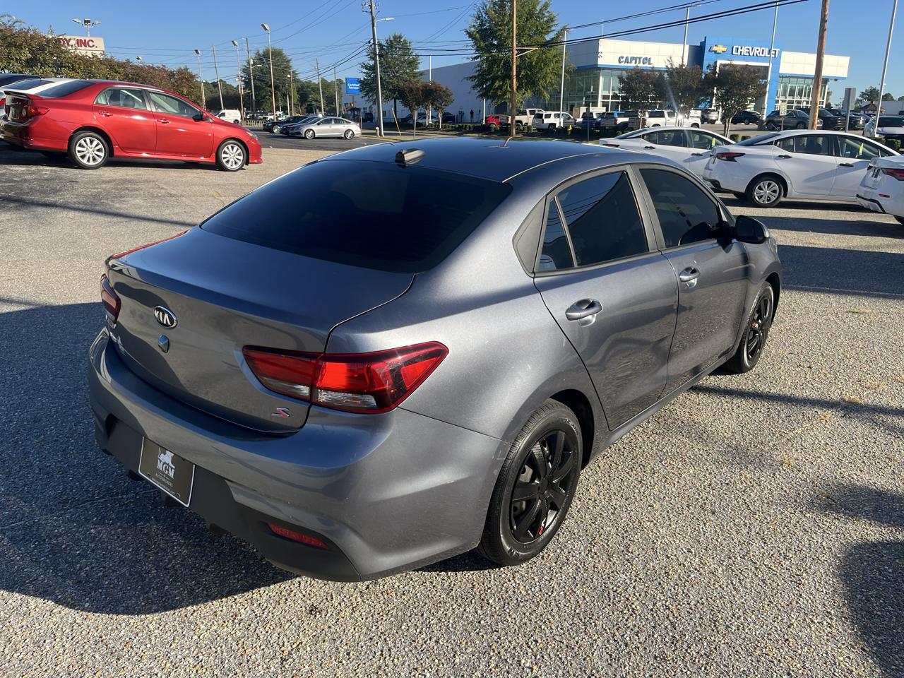 Kia Rio  2020