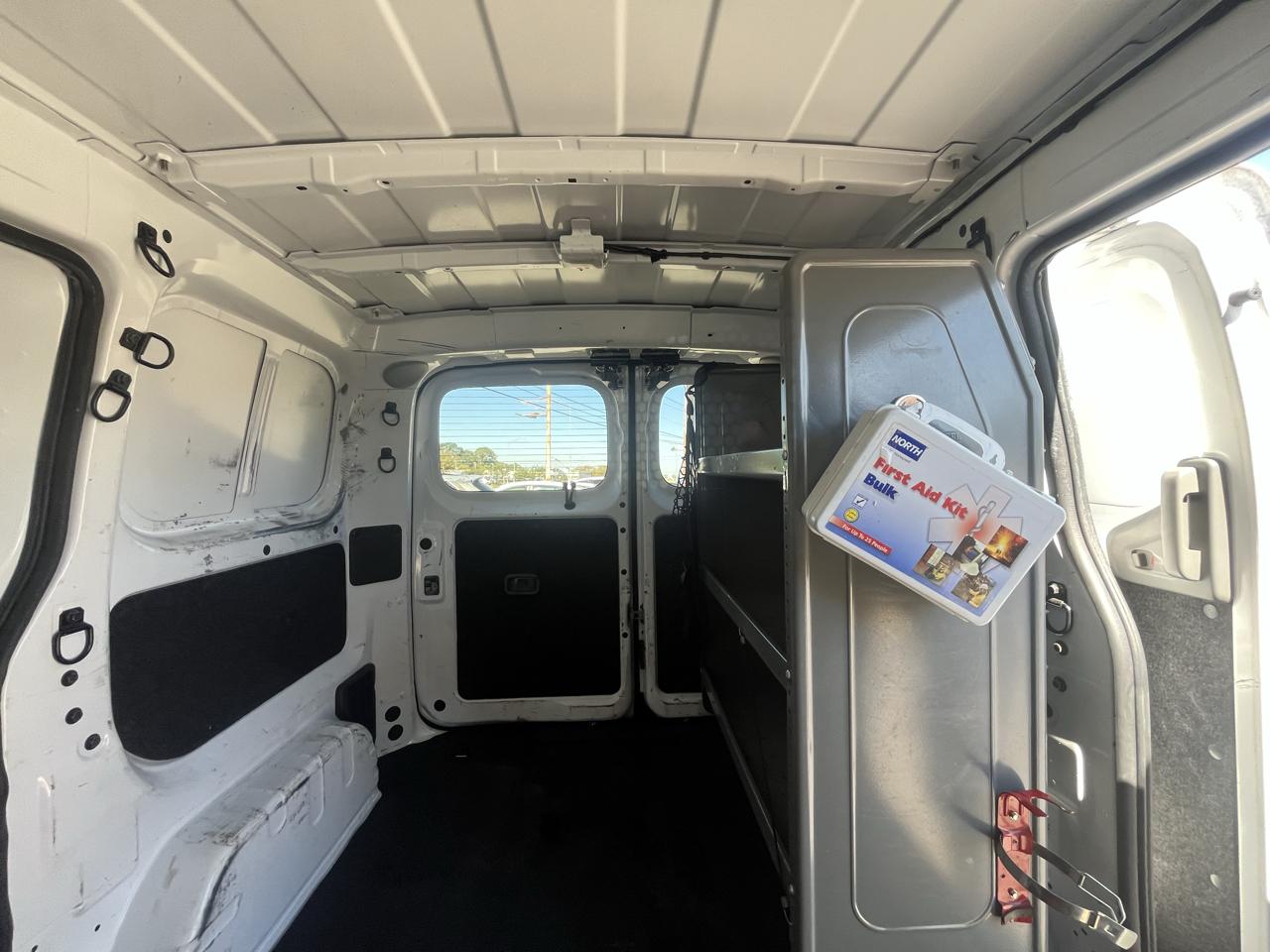Nissan NV200 Compact Cargo  2021