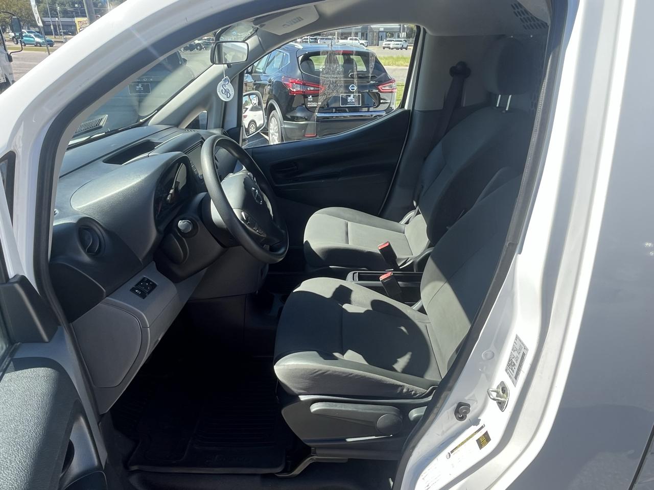 Nissan NV200 Compact Cargo  2021