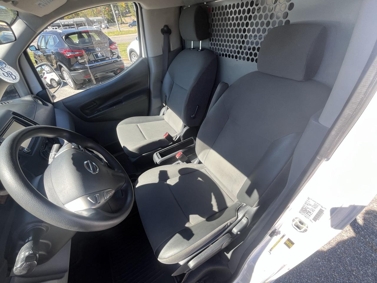Nissan NV200 Compact Cargo  2021