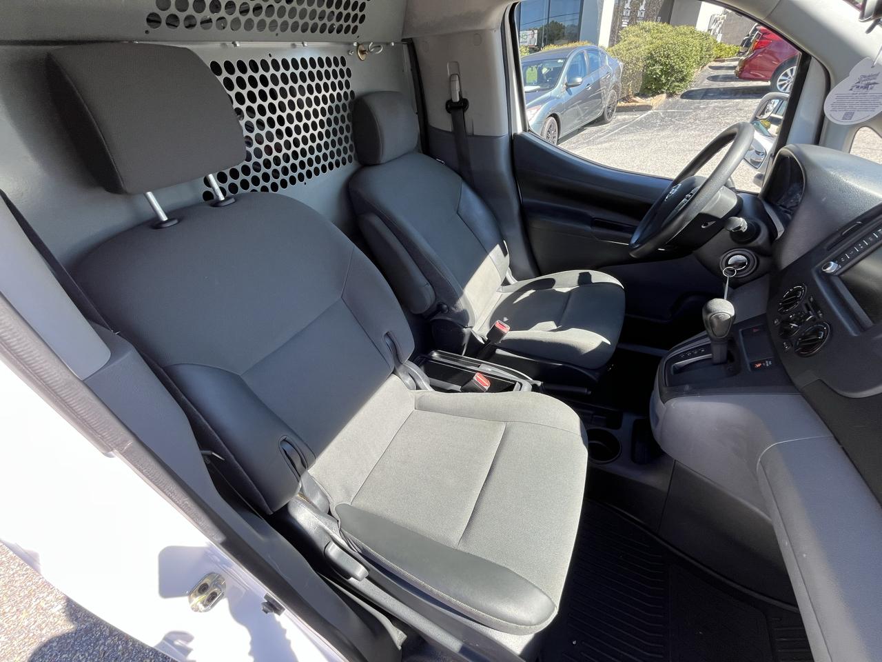 Nissan NV200 Compact Cargo  2021