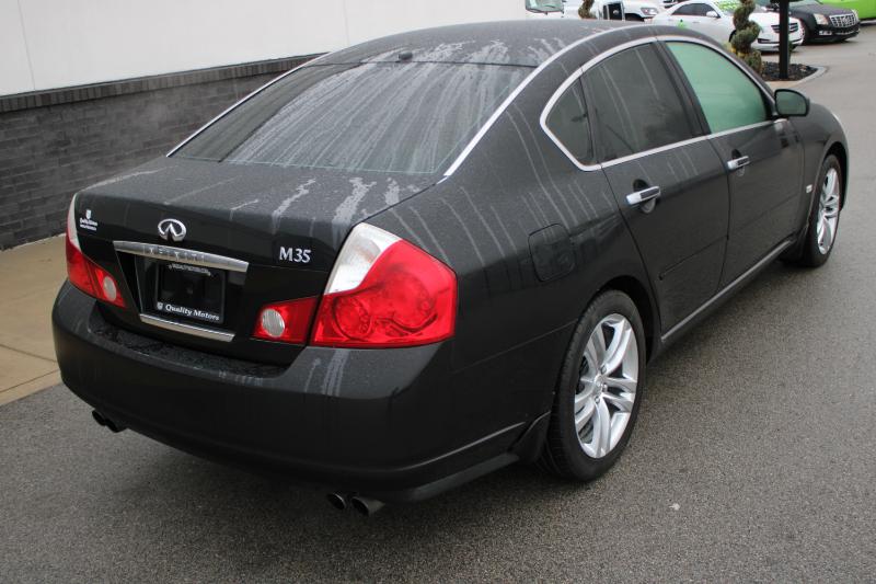 Infiniti M 35 Sedan 2007