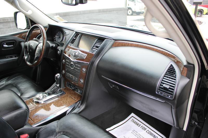 Infiniti QX80 4WD 2015