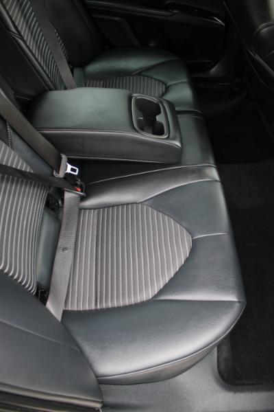 Toyota Camry SE 2020