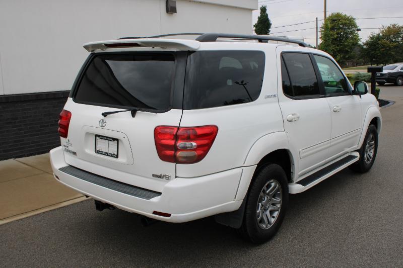 Toyota Sequoia Limited 2WD 2004