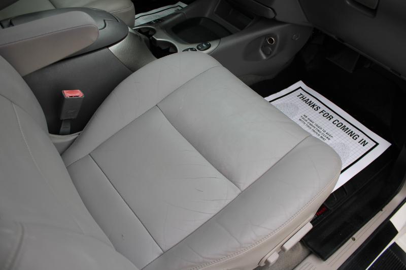 Toyota Sequoia Limited 2WD 2004
