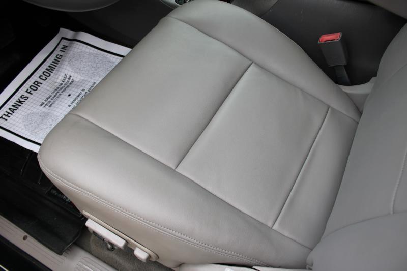 Toyota Sequoia Limited 2WD 2004