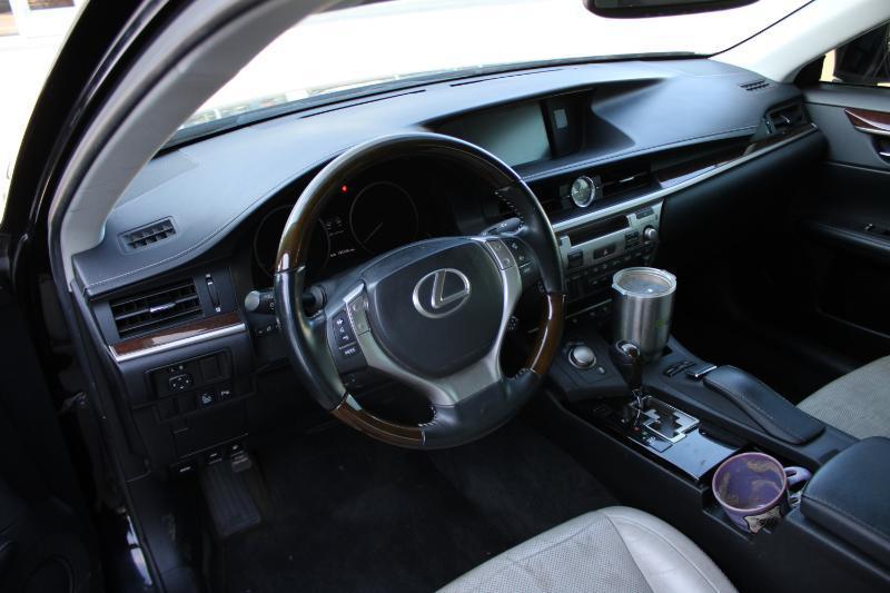 Lexus ES 350 Sedan 2014