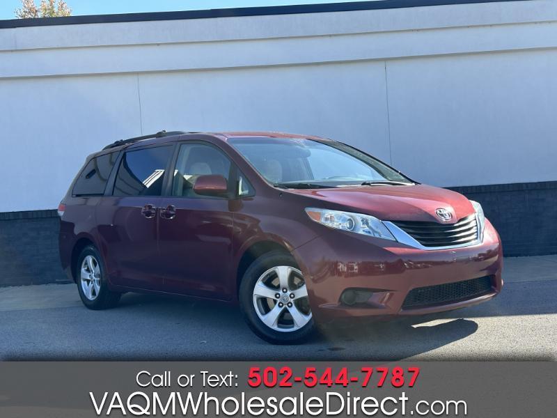Toyota Sienna LE 8-Pass V6 2011