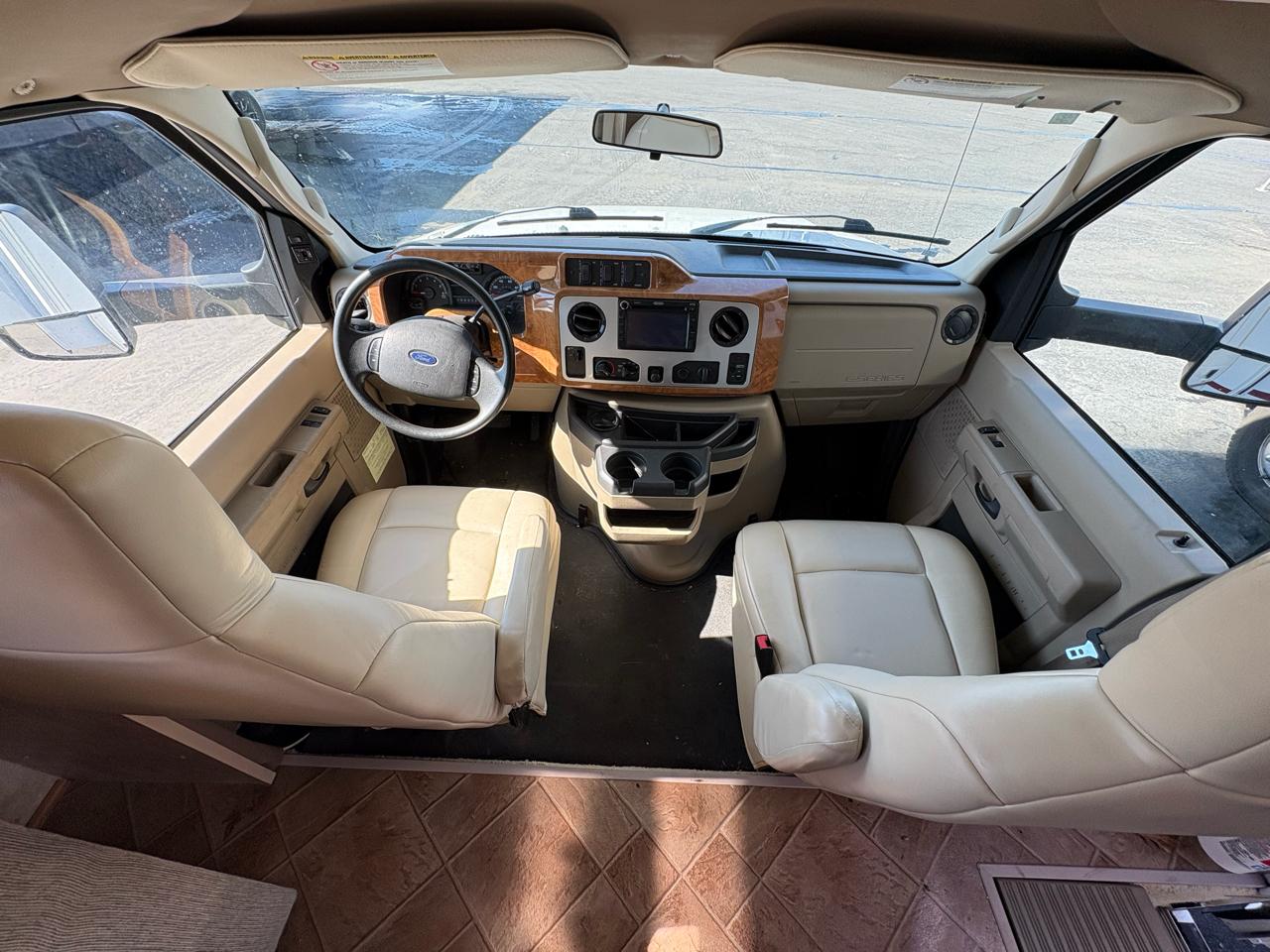 Ford Econoline RV Cutaway  2011