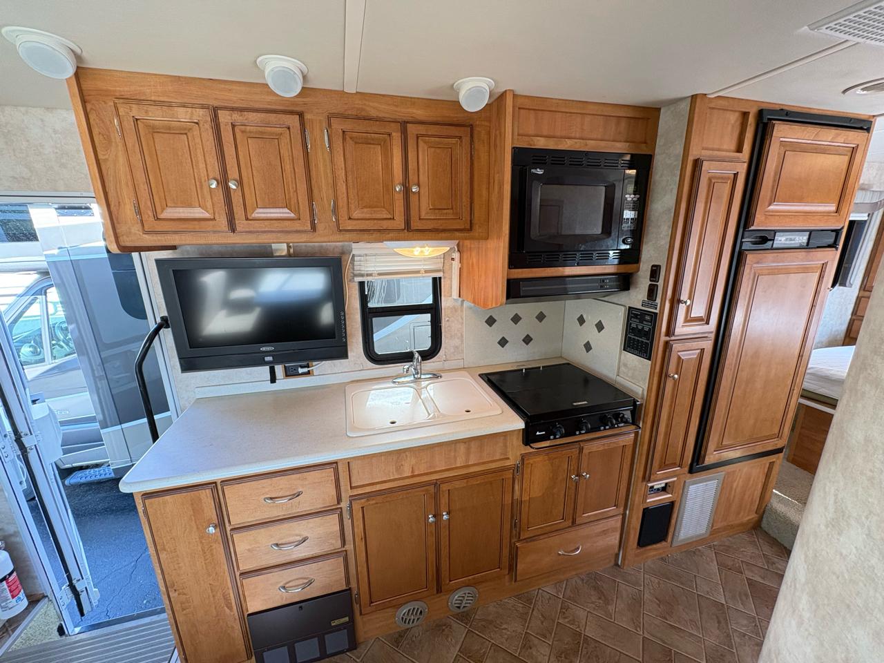 Ford Econoline RV Cutaway  2011