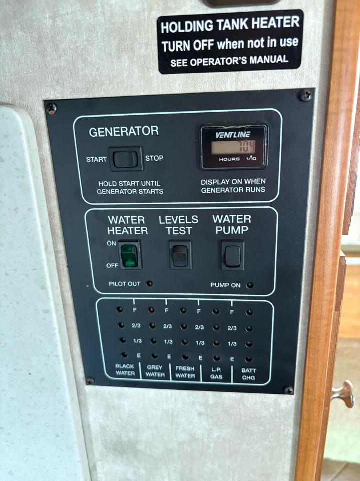 Ford Econoline RV Cutaway  2011