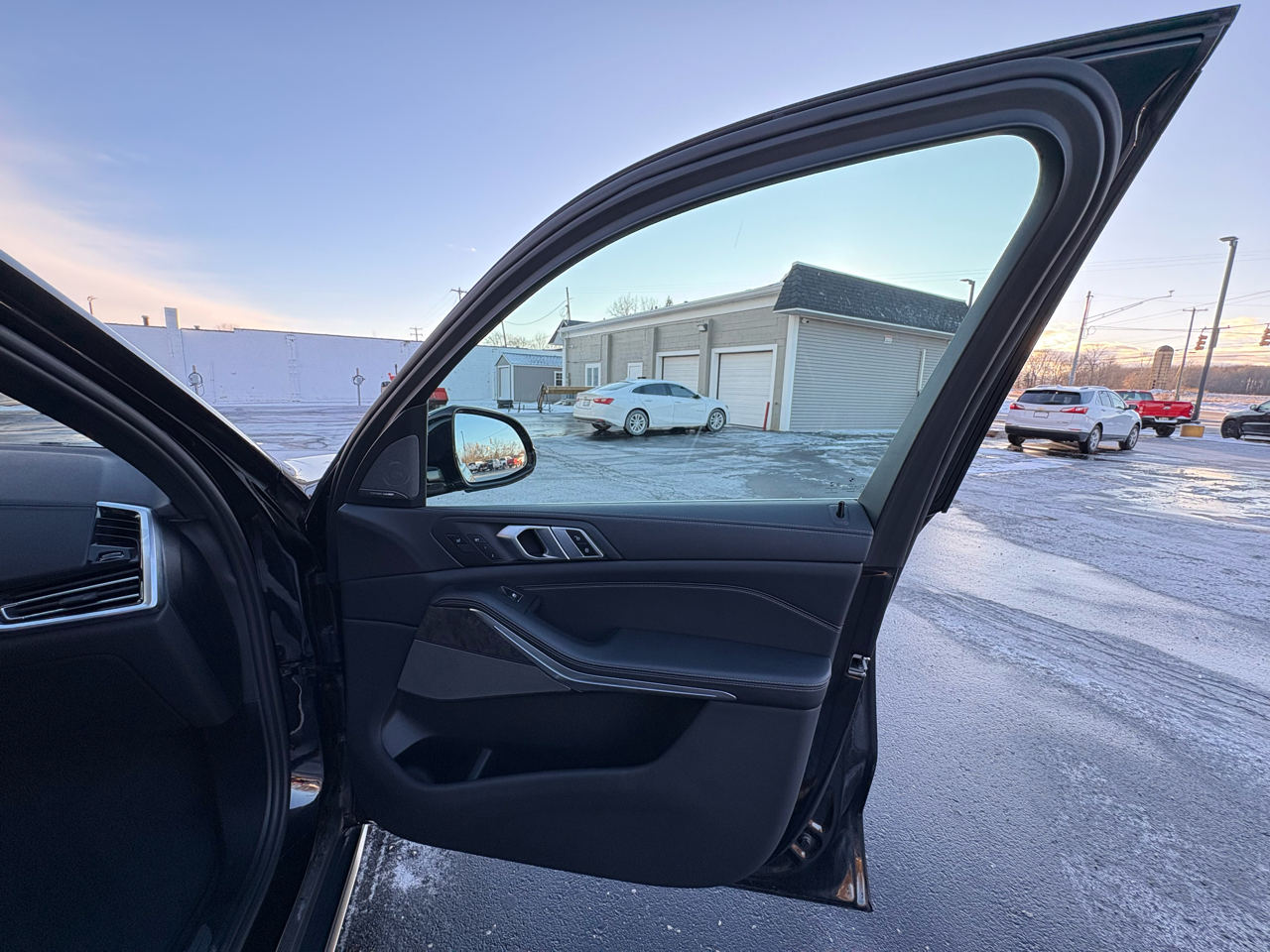 BMW X5 xDrive40i Sports Activity Vehicle 2021