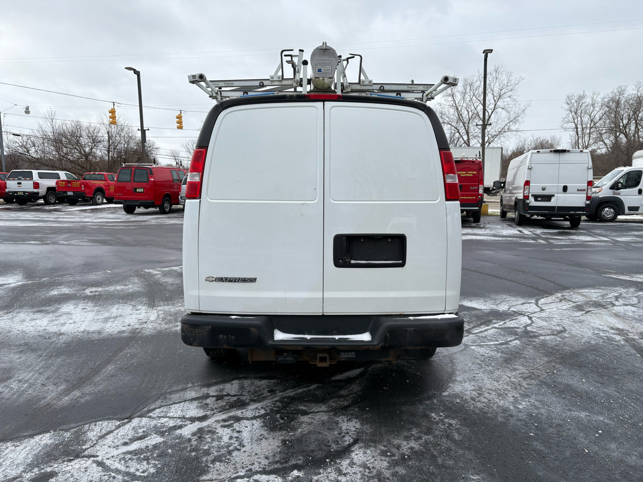 Chevrolet Express Cargo Van RWD 2500 135" 2017