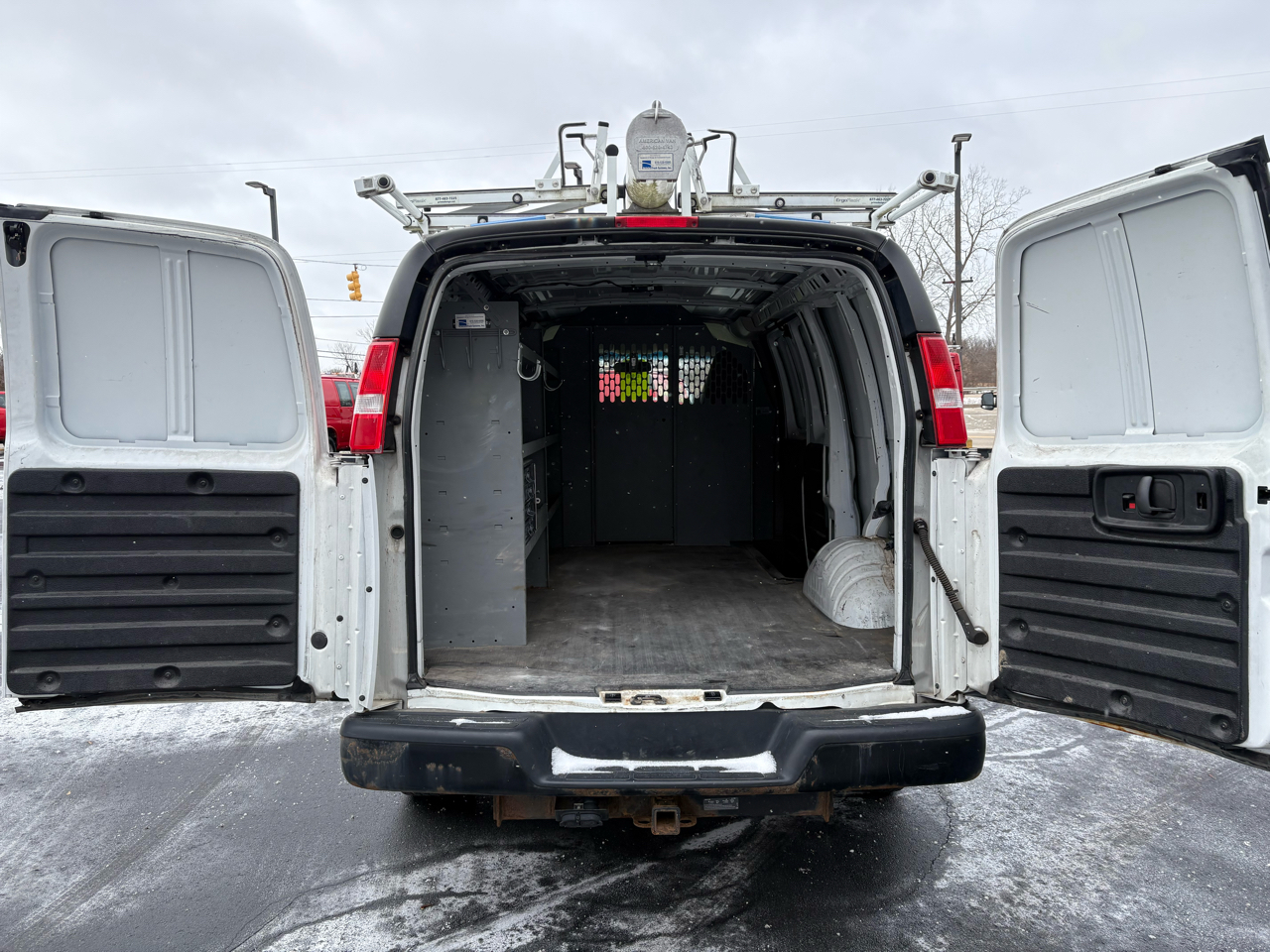 Chevrolet Express Cargo Van RWD 2500 135" 2017