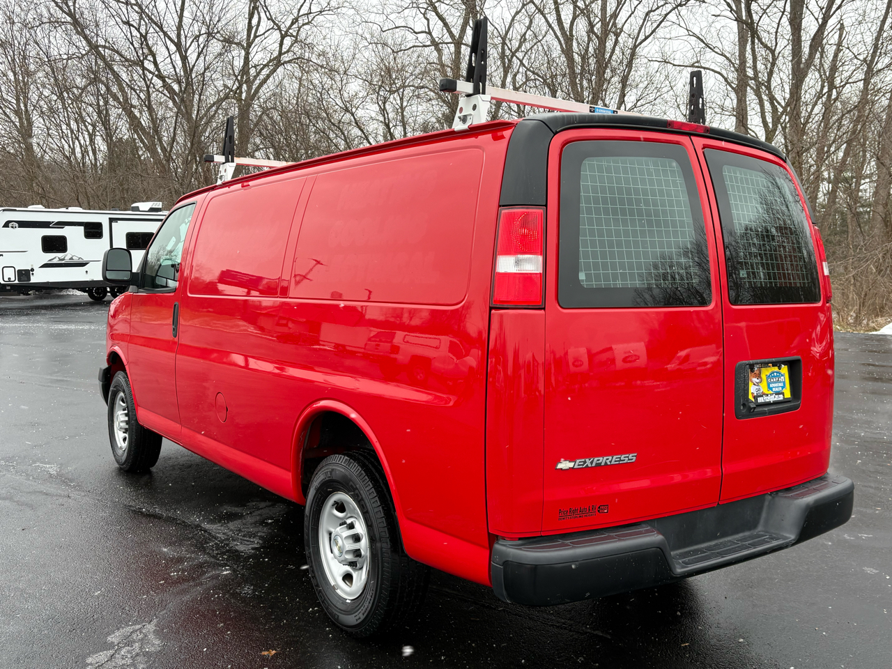 Chevrolet Express Cargo Van RWD 2500 135" 2020