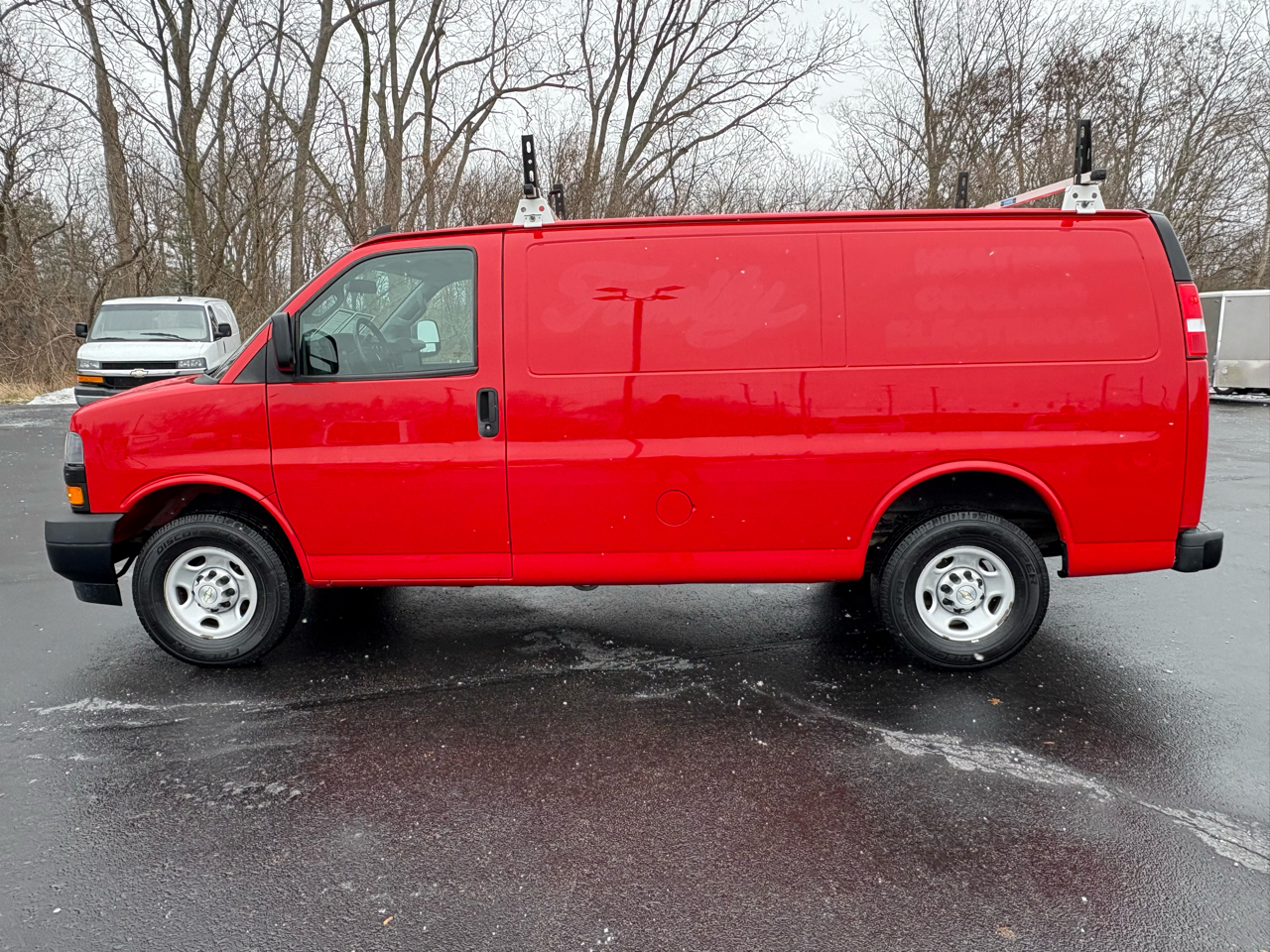 Chevrolet Express Cargo Van RWD 2500 135" 2017