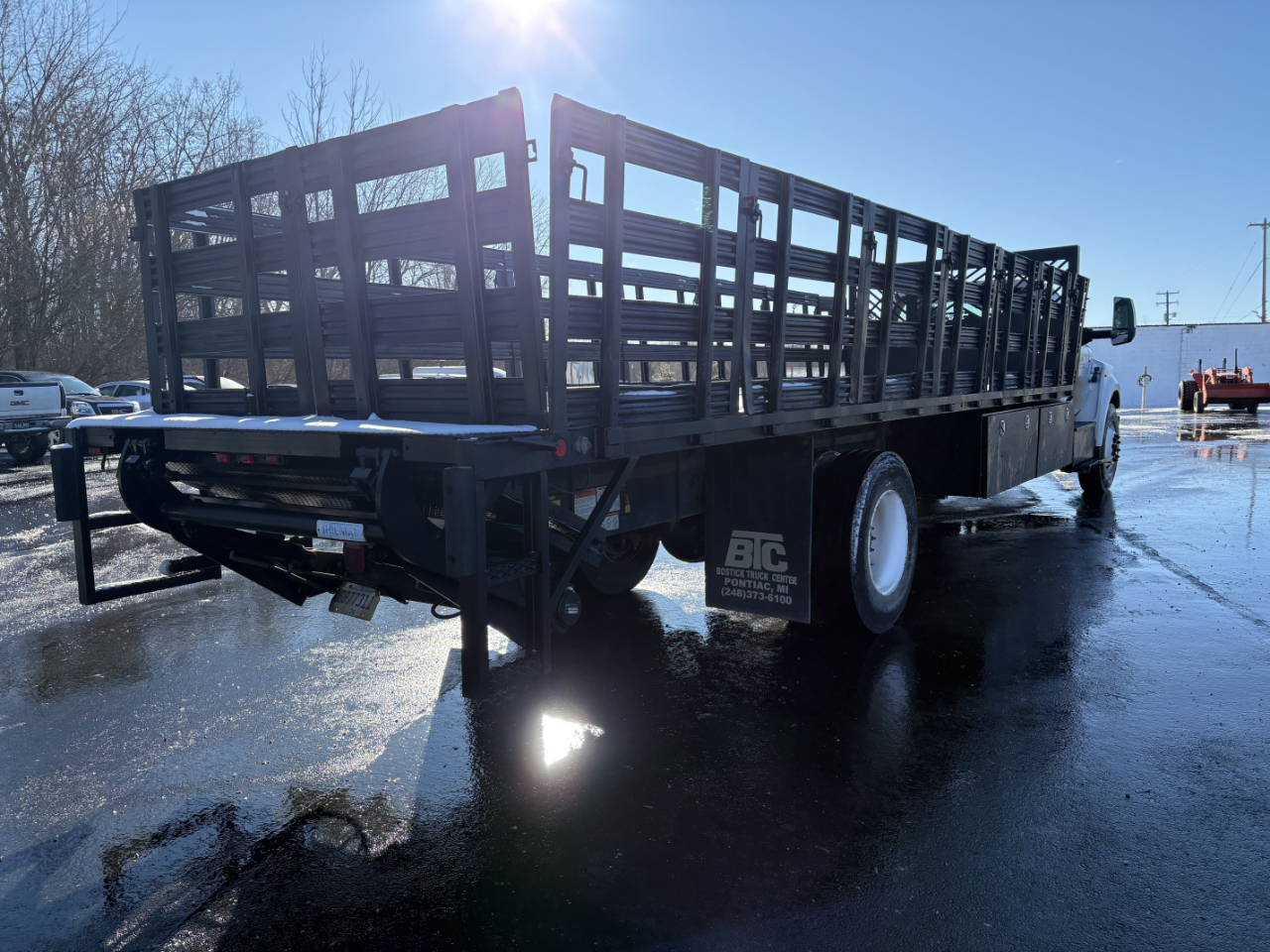Ford Super Duty F-750 Straight Frame Reg Cab 2018