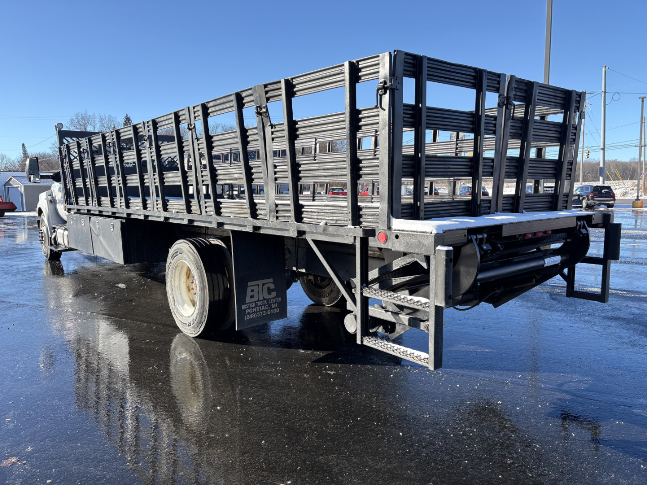 Ford Super Duty F-750 Straight Frame Reg Cab 2018