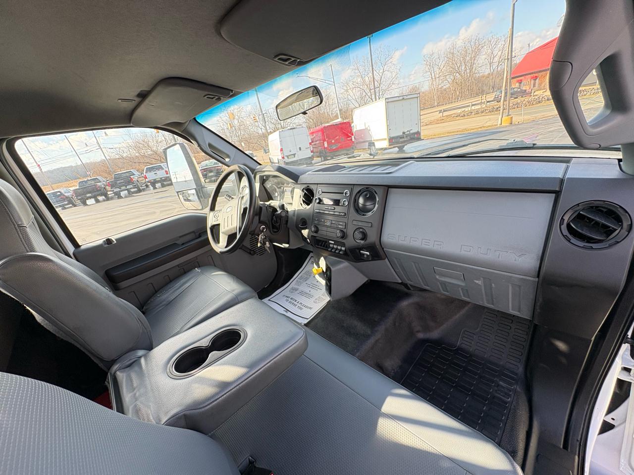 Ford Super Duty F-750 Straight Frame Reg Cab 2018