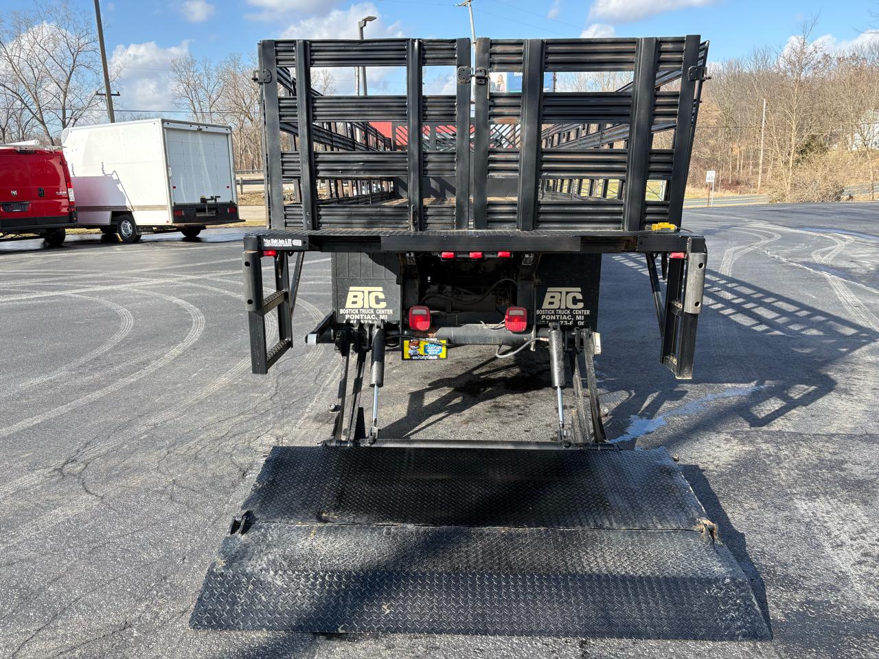 Ford Super Duty F-750 Straight Frame Reg Cab 2018