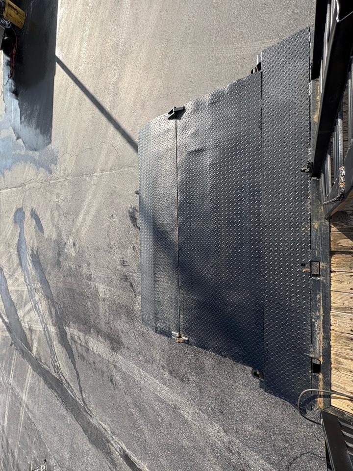 Ford Super Duty F-750 Straight Frame Reg Cab 2018