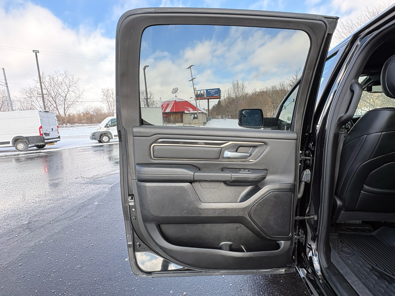 RAM 1500 Rebel 4x4 Crew Cab 5'7" Box 2021