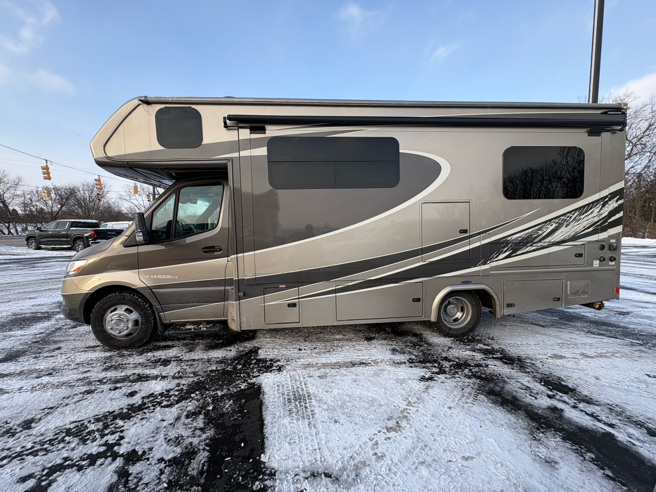 Mercedes-Benz Sprinter Cab Chassis  2022