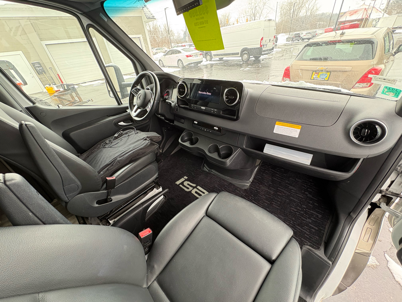 Mercedes-Benz Sprinter Cab Chassis  2022