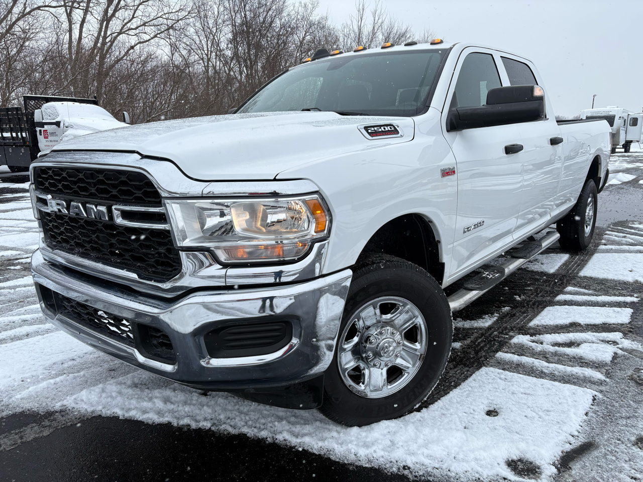 2022 RAM 2500 Tradesman 4x4 Crew Cab 8' Box