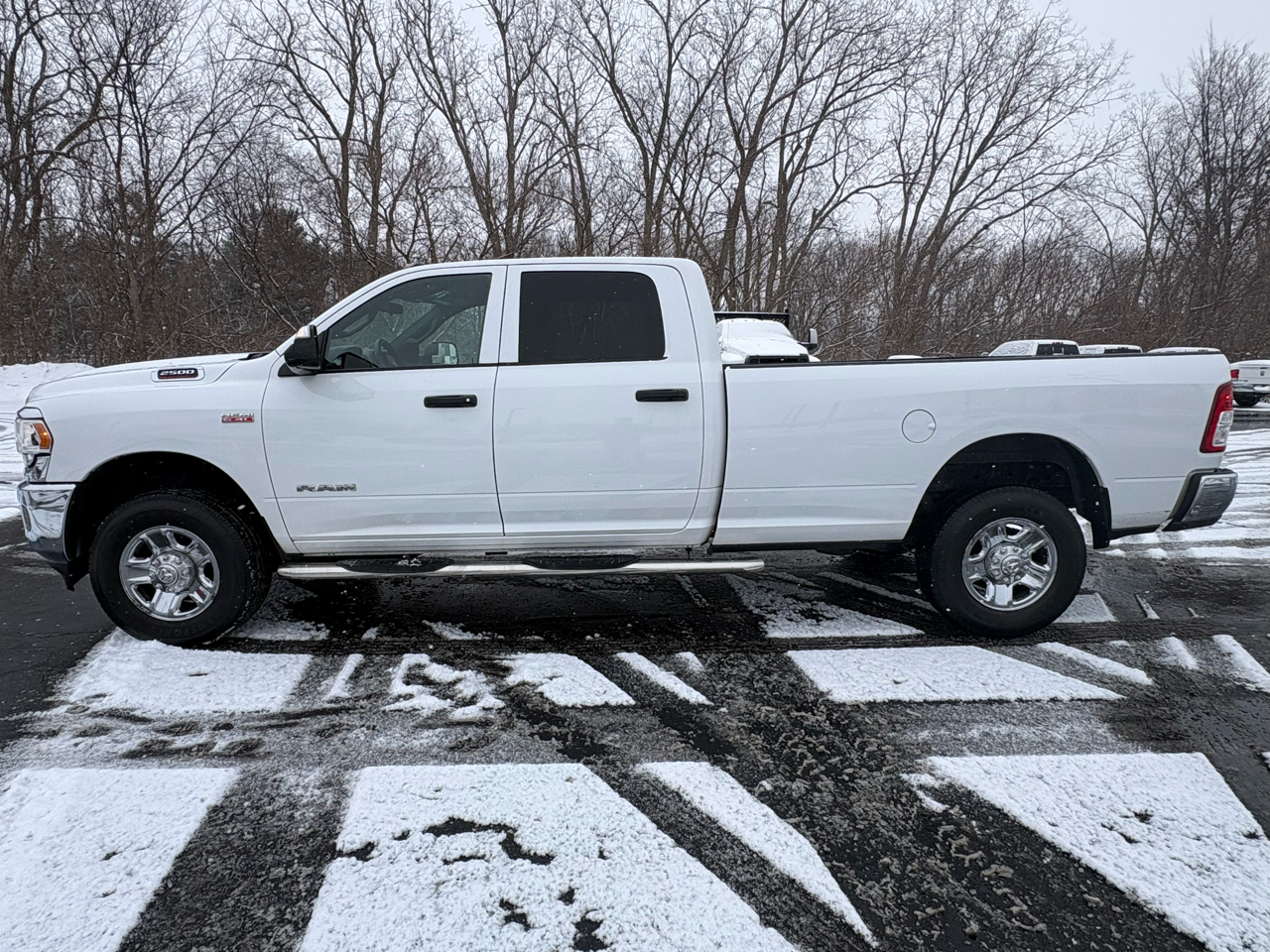 RAM 2500 Tradesman 4x4 Crew Cab 8' Box 2022