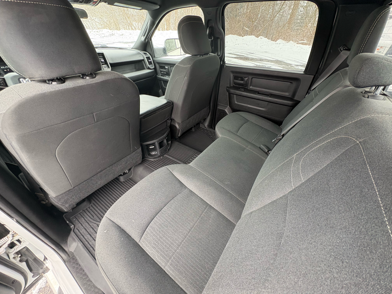 RAM 2500 Tradesman 4x4 Crew Cab 8' Box 2022