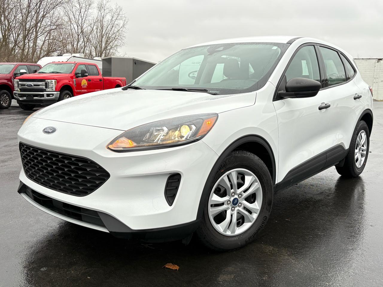 2022 Ford Escape S FWD