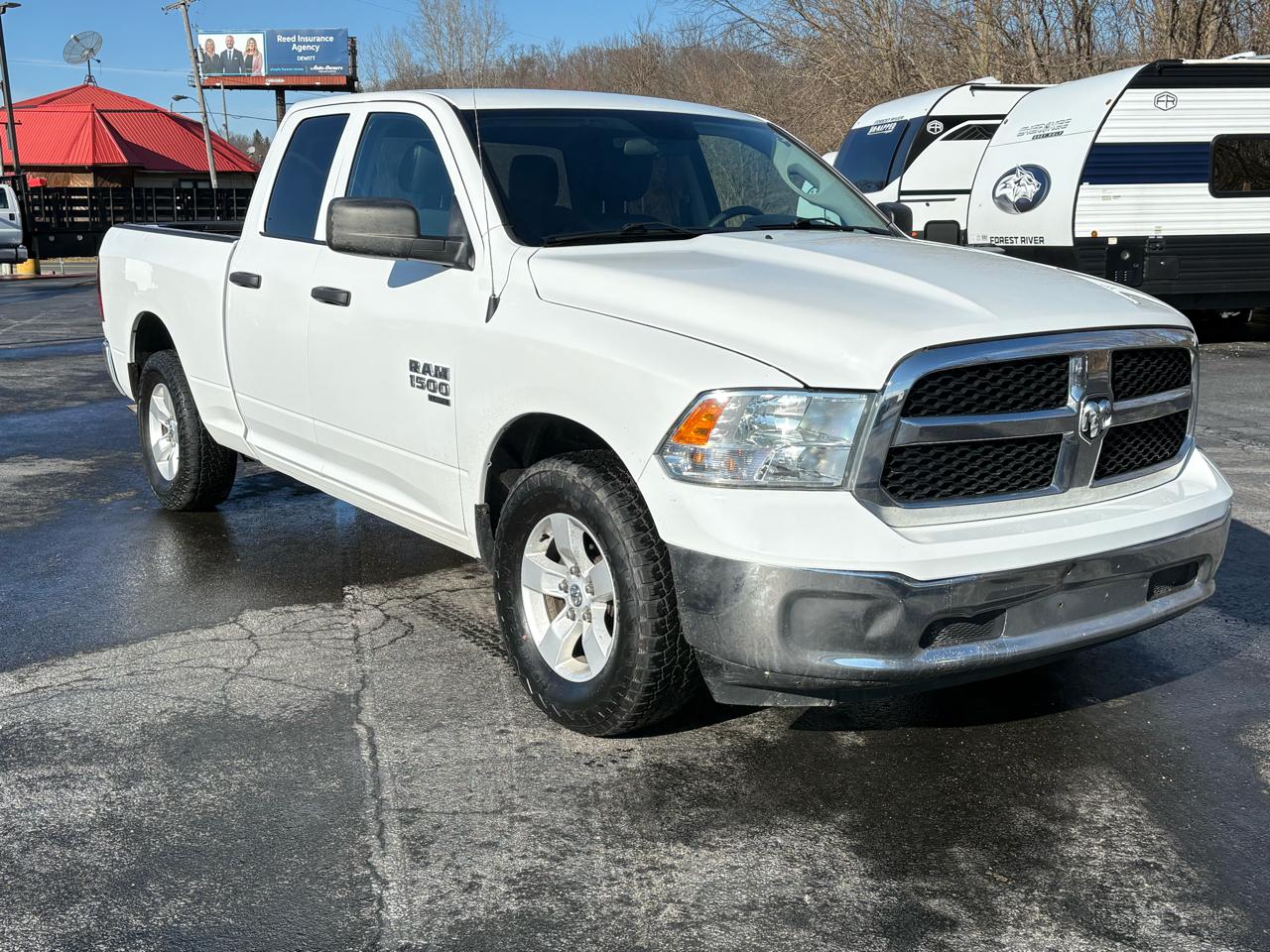 RAM 1500 Classic Tradesman 4x2 Quad Cab 6'4" Box 2021
