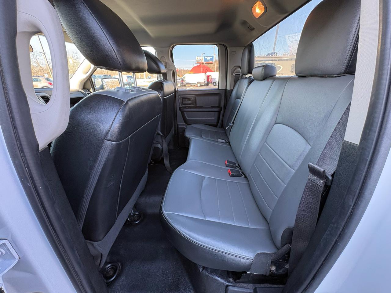 RAM 1500 Classic Tradesman 4x2 Quad Cab 6'4" Box 2021