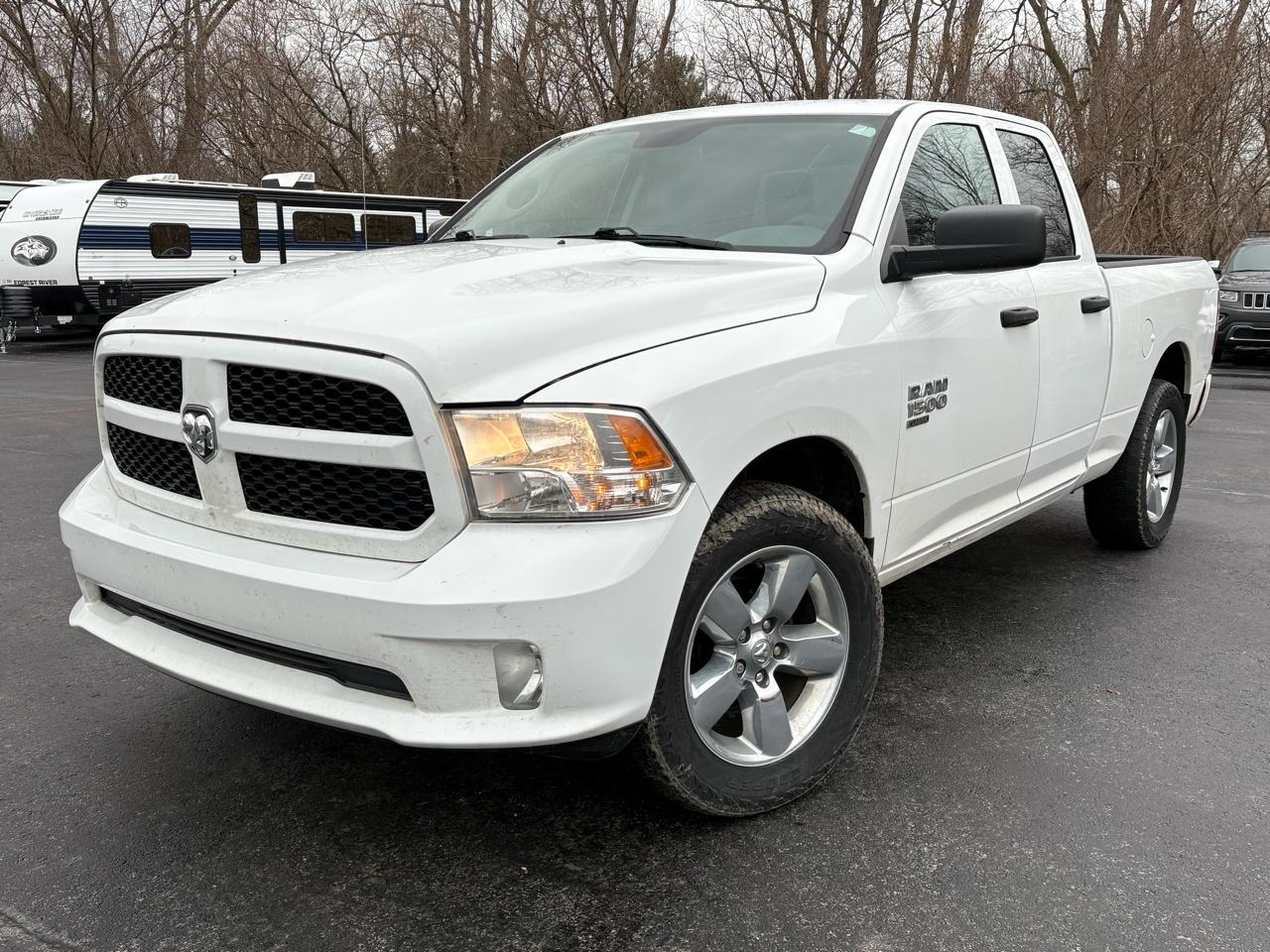 2019 RAM 1500 Classic Express 4x4 Quad Cab 6'4" Box
