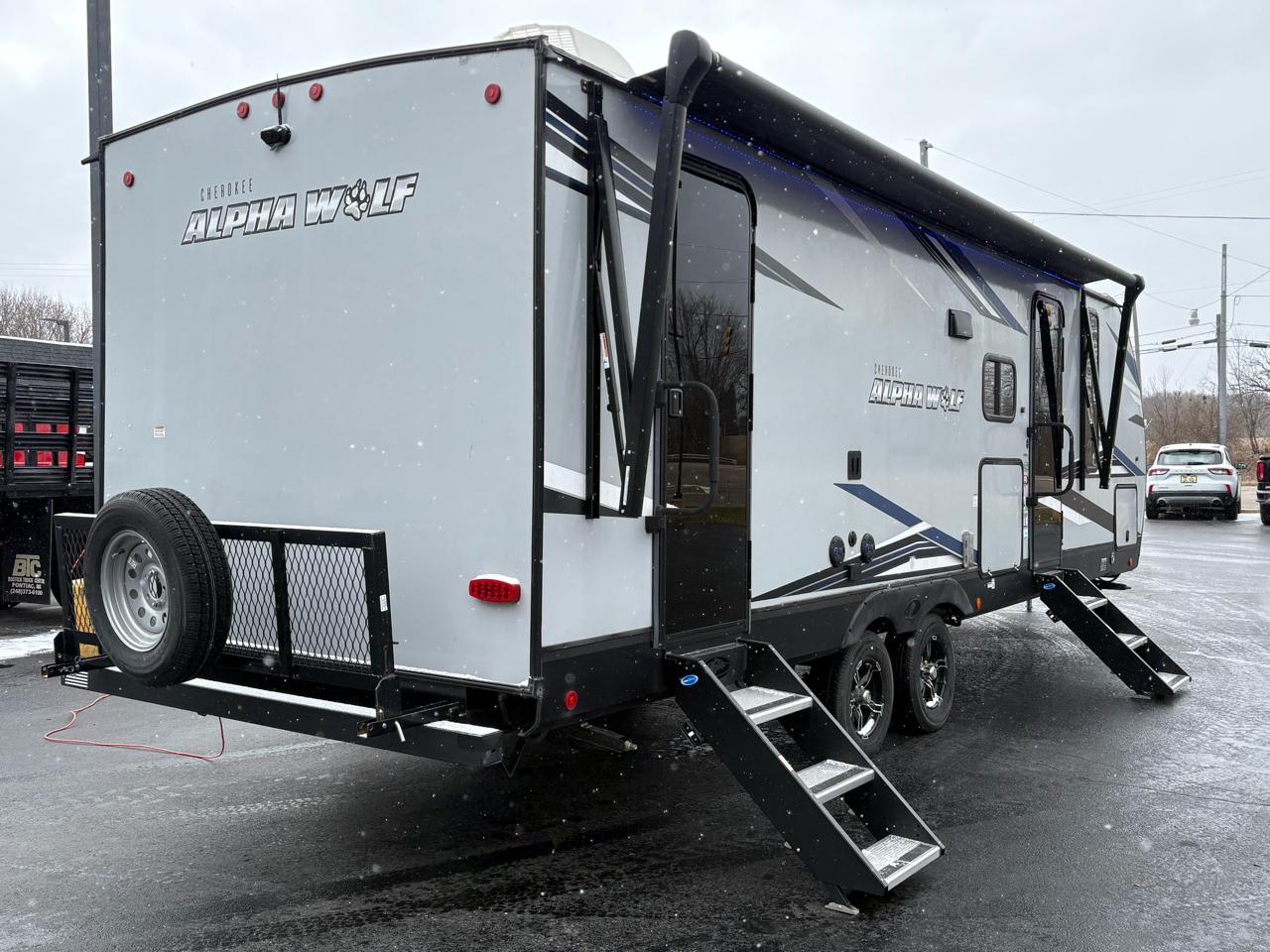 Forest River Alpha Wolf  2021