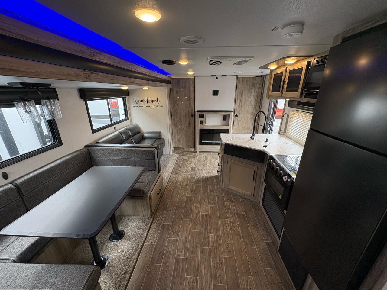 Forest River Alpha Wolf  2021