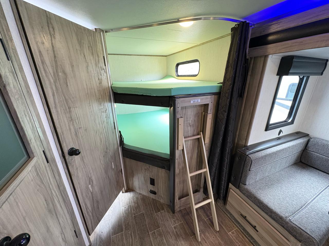 Forest River Alpha Wolf  2021