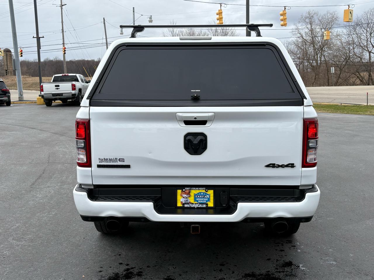 RAM 1500 Big Horn 4x4 Quad Cab 6'4" Box 2021