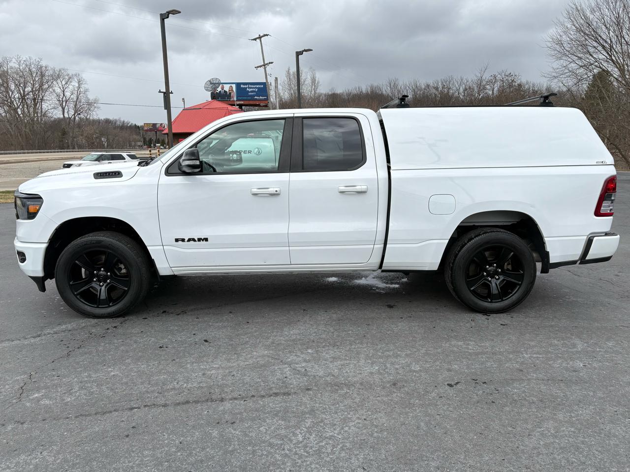 RAM 1500 Big Horn 4x4 Quad Cab 6'4" Box 2021