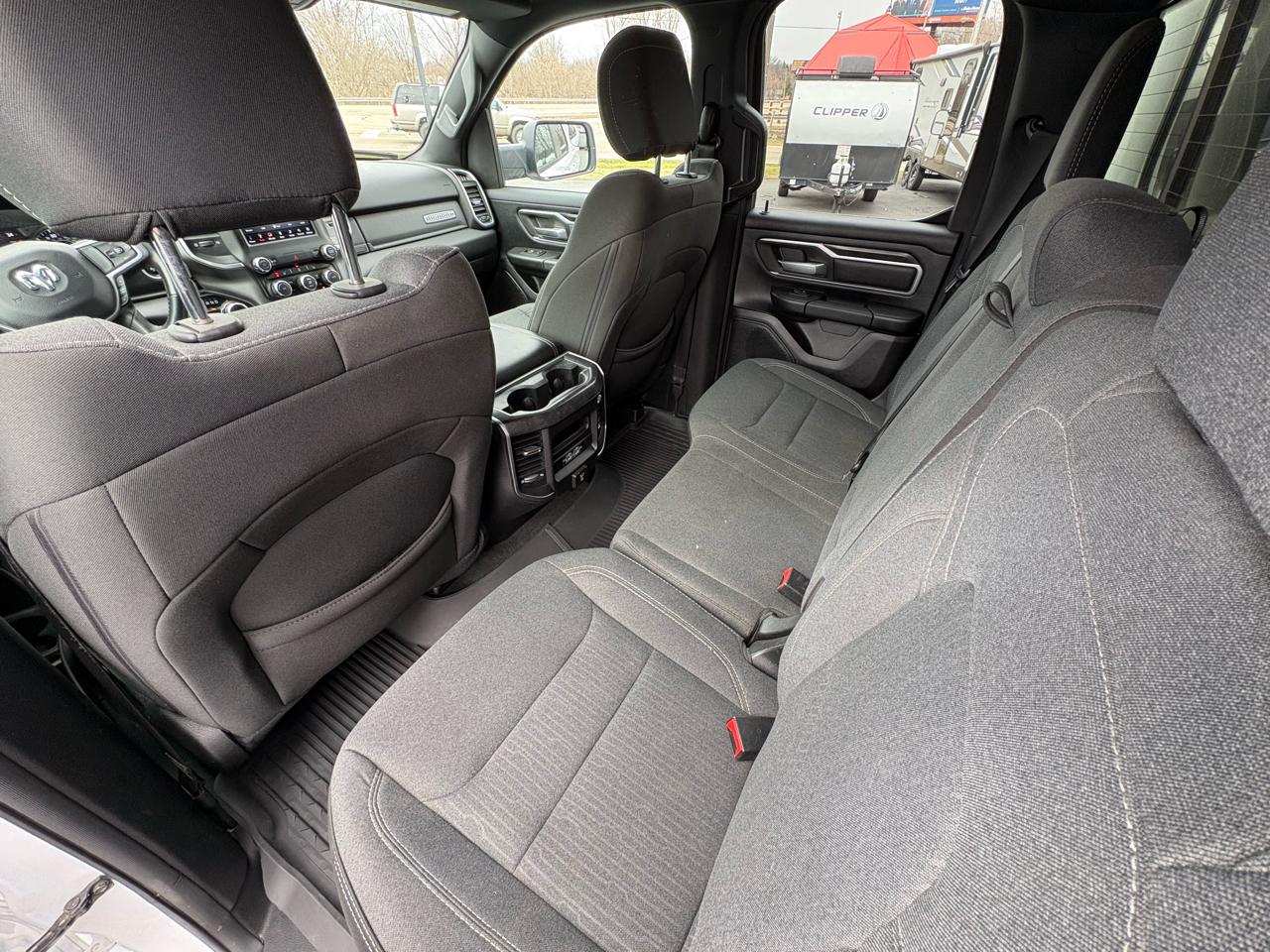 RAM 1500 Big Horn 4x4 Quad Cab 6'4" Box 2021