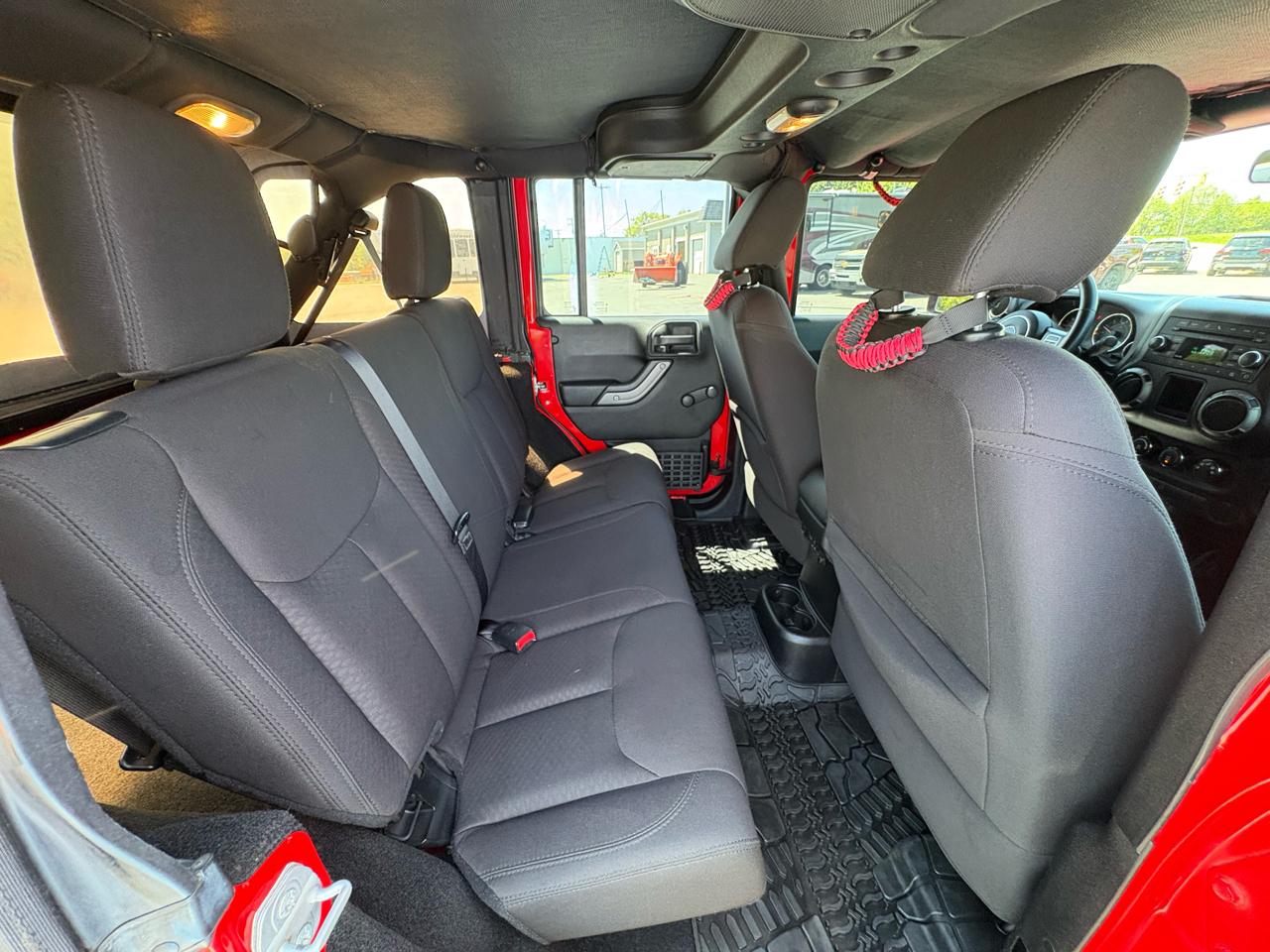 Jeep Wrangler Unlimited 4WD 4dr Sport 2015