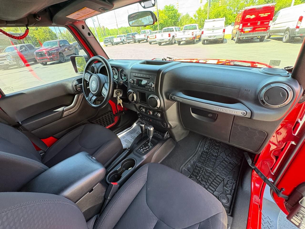 Jeep Wrangler Unlimited 4WD 4dr Sport 2015