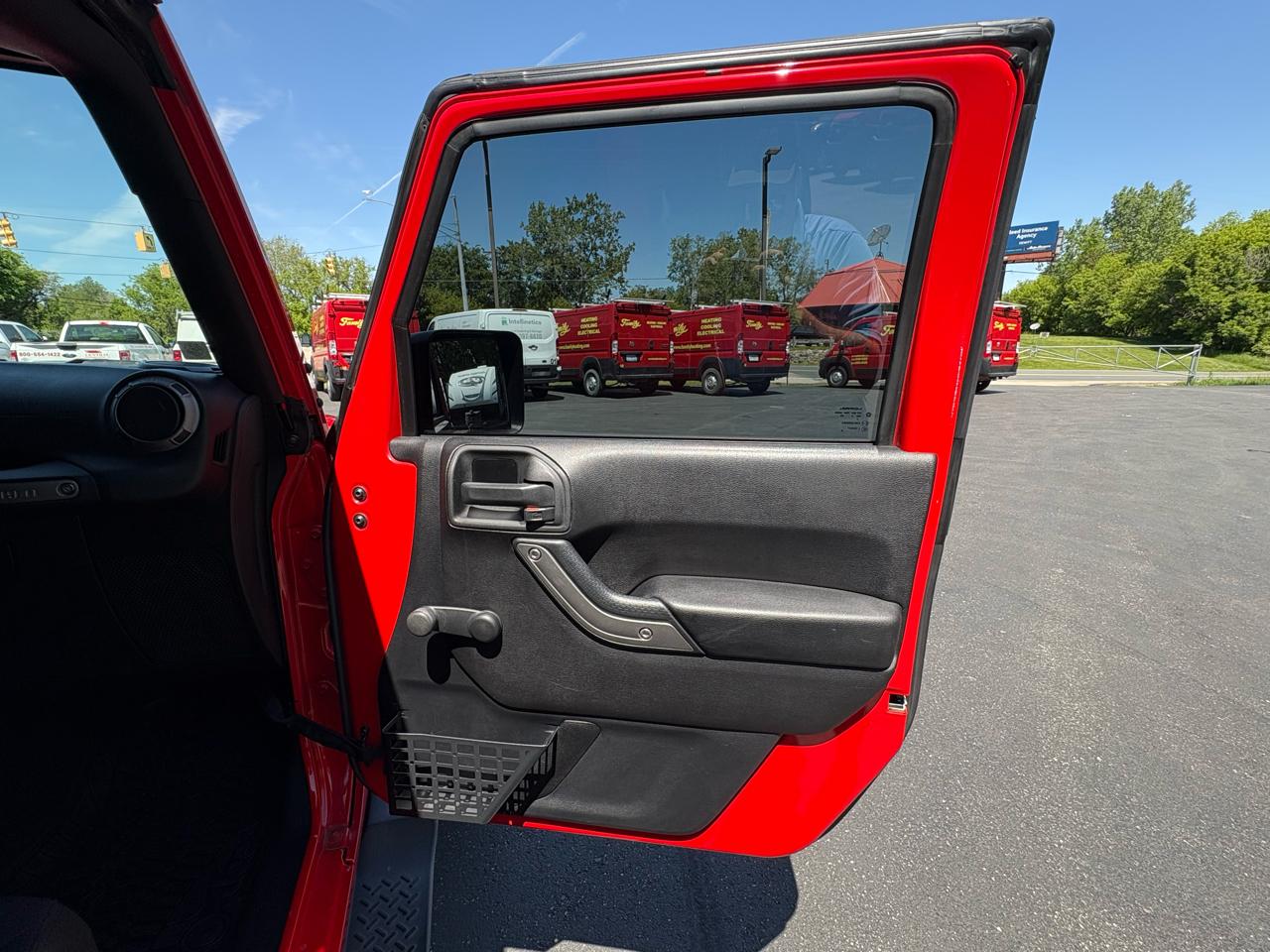 Jeep Wrangler Unlimited 4WD 4dr Sport 2015