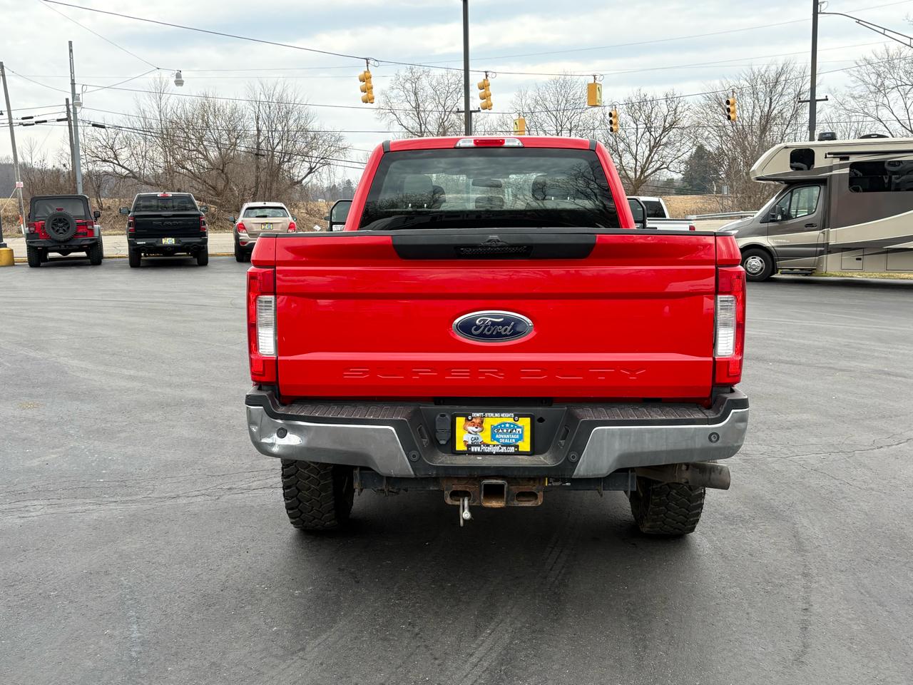 Ford Super Duty F-350 SRW King Ranch 4WD Crew Cab 8' Box 2018