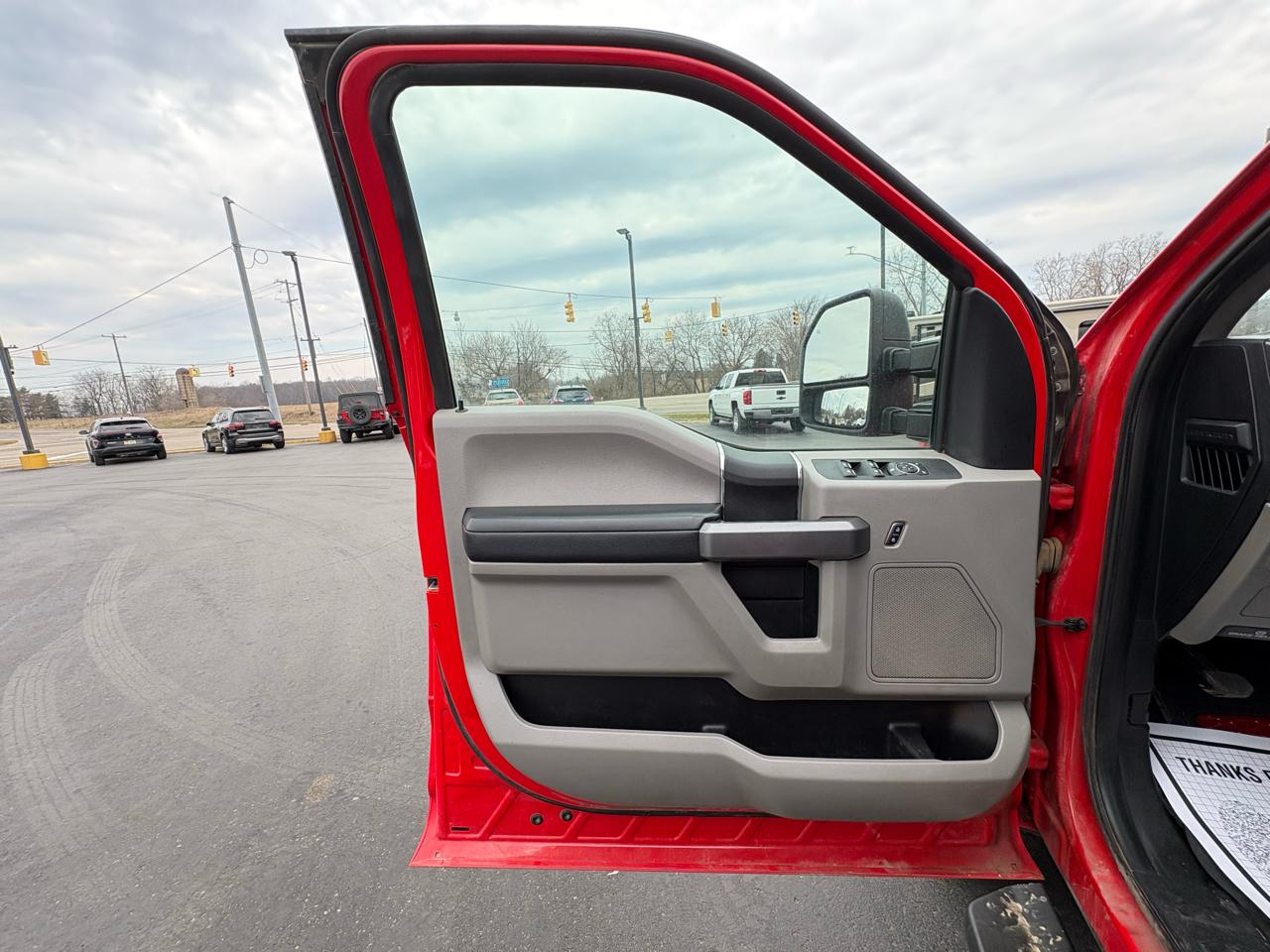 Ford Super Duty F-350 SRW King Ranch 4WD Crew Cab 8' Box 2018