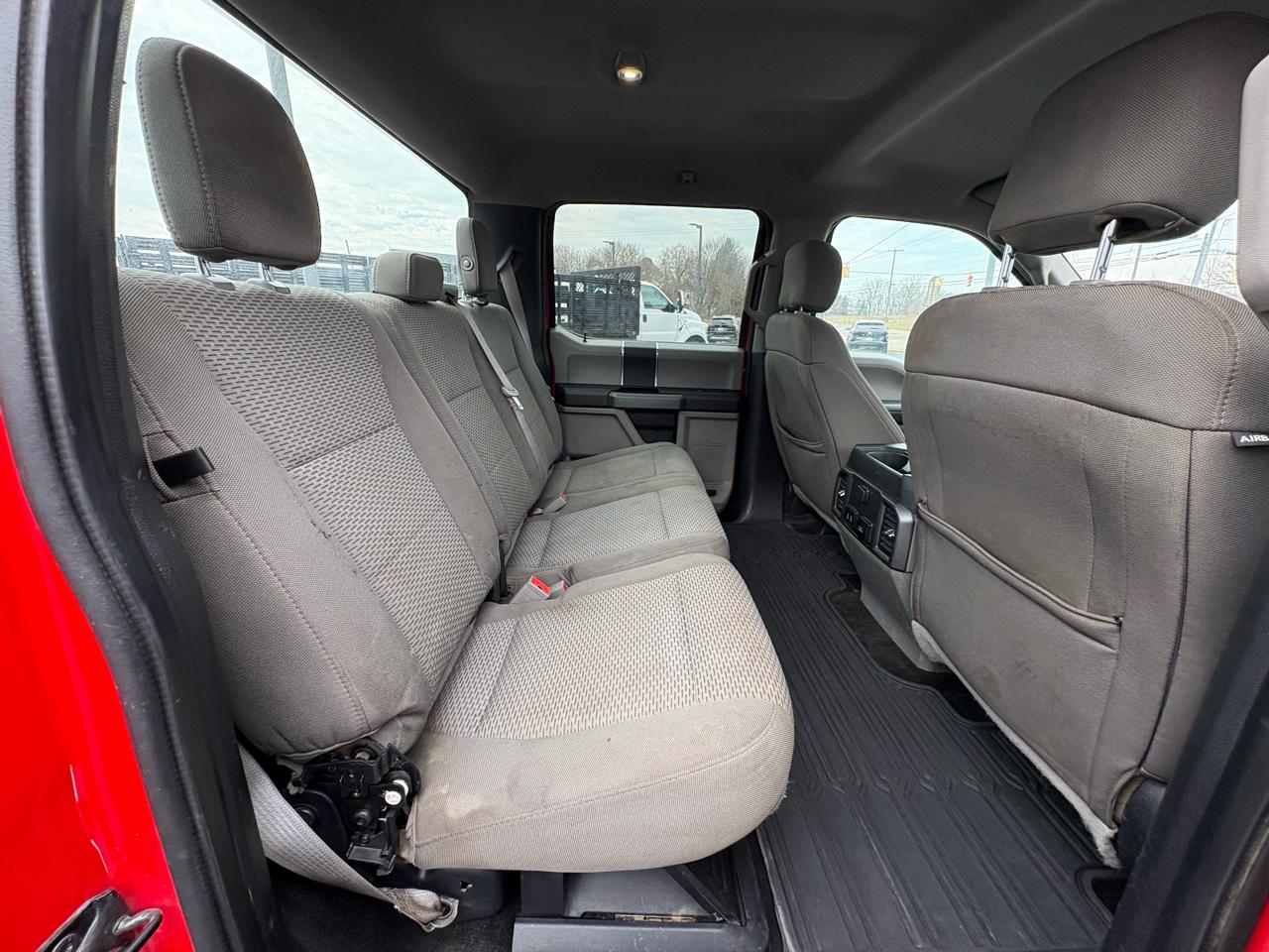 Ford Super Duty F-350 SRW King Ranch 4WD Crew Cab 8' Box 2018