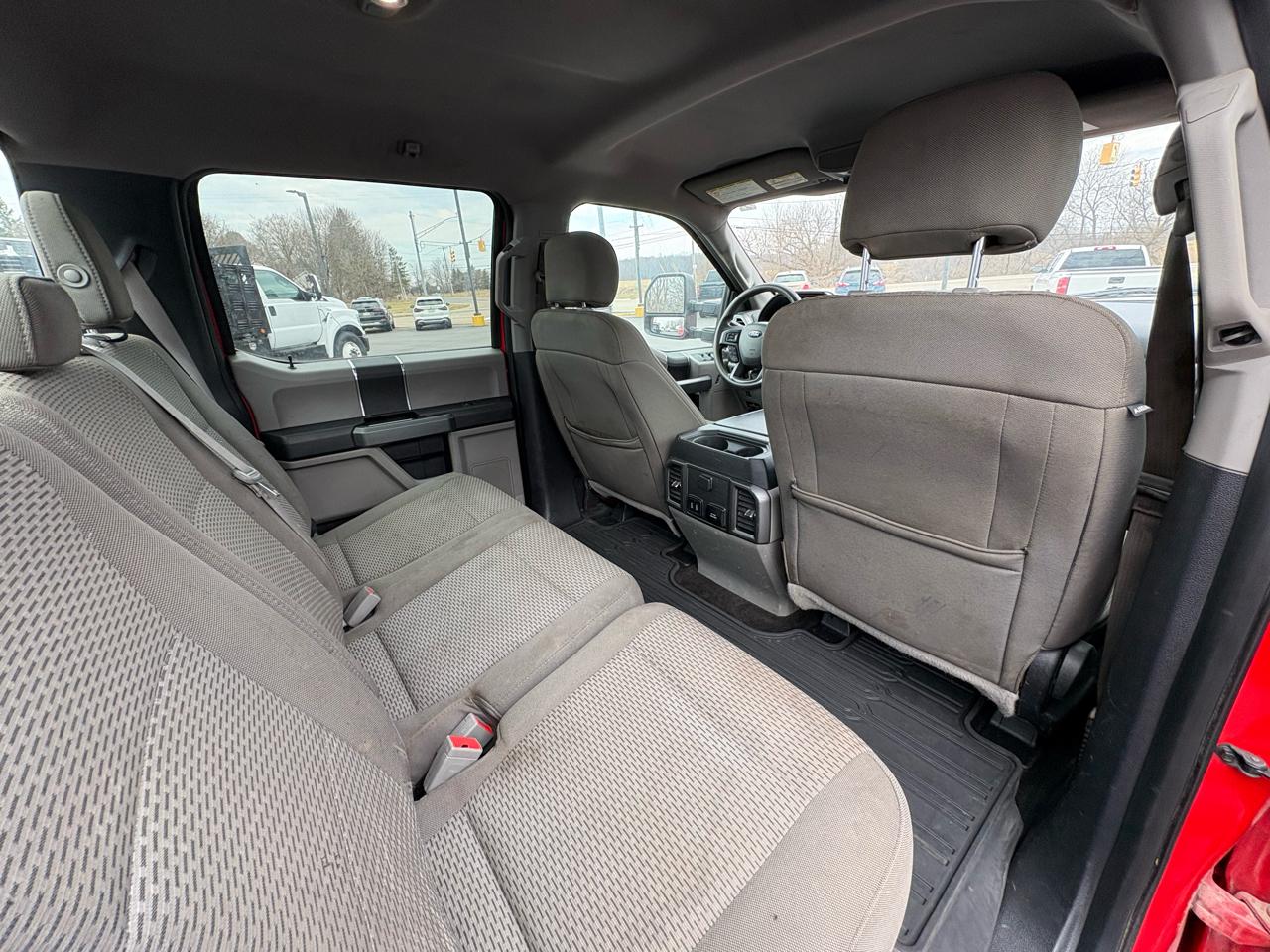 Ford Super Duty F-350 SRW King Ranch 4WD Crew Cab 8' Box 2018